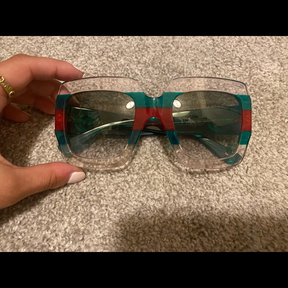 Gucci oversized sunglasses